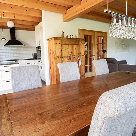3br Chalet Mountain Views & Spa فيلة غريمينتز